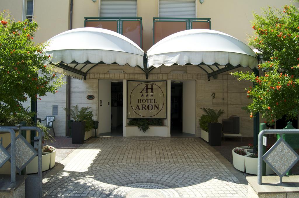 Aron Hotel Rimini Zewnętrze zdjęcie